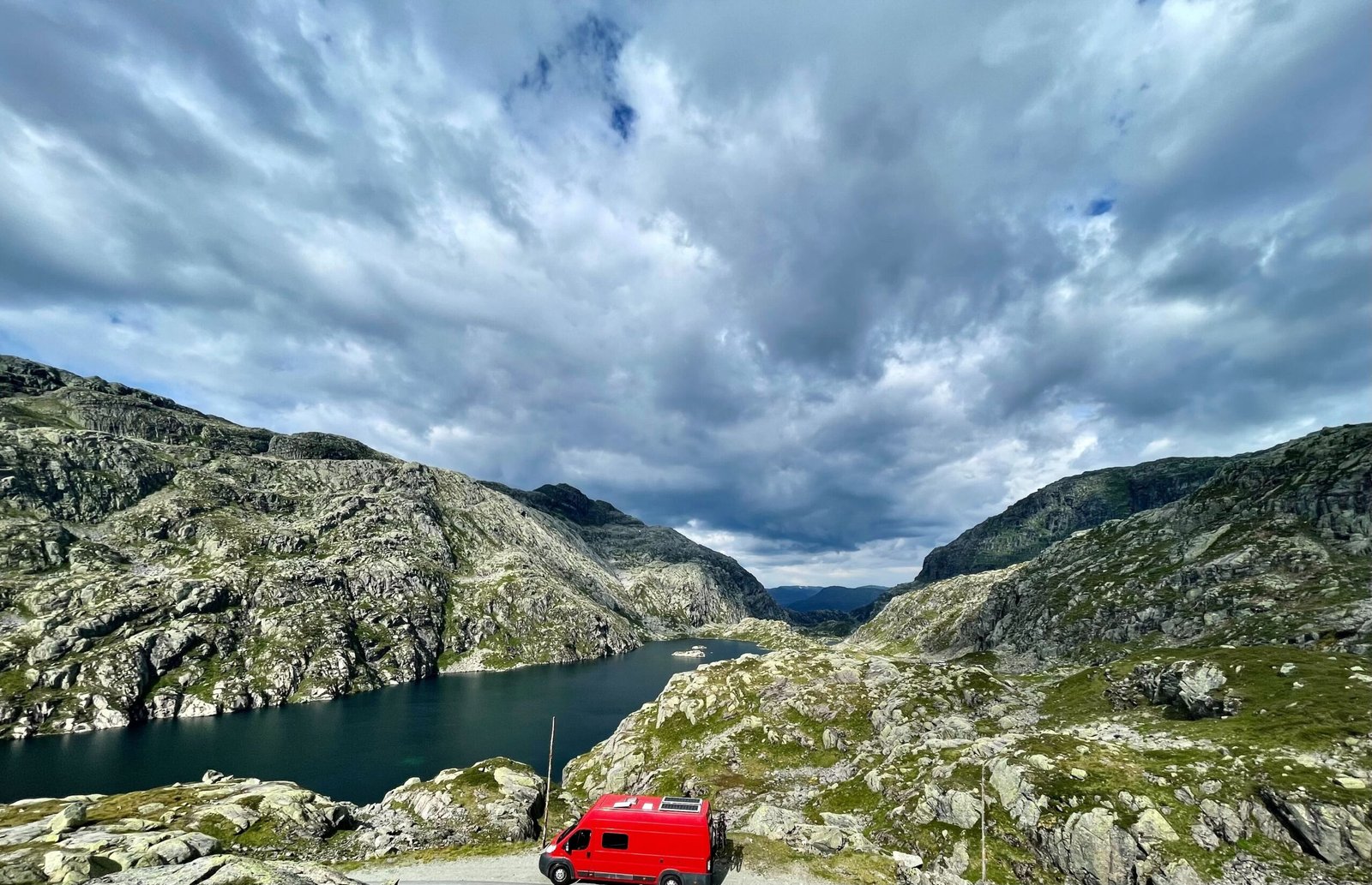 best climbing apps Europe van life 27Crags Rockfax Park4Night