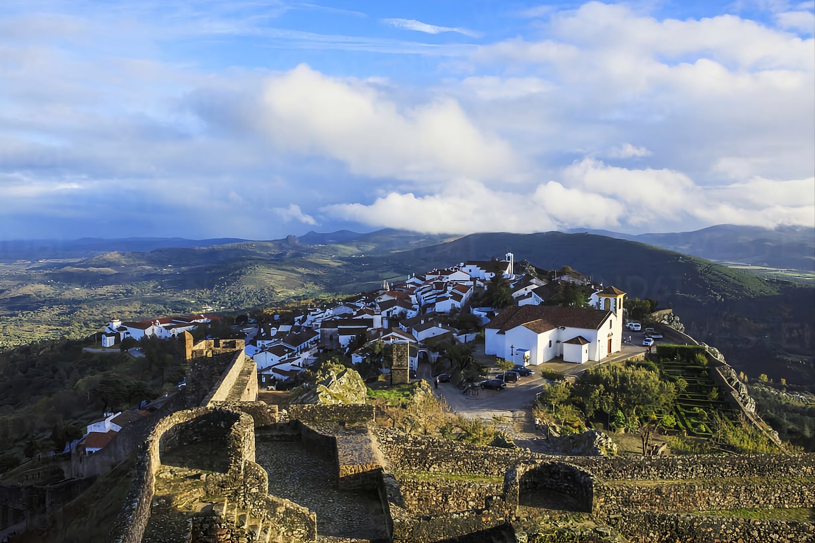 Marvão and Escusa climbing — granite under a medieval fortress in the Alentejo