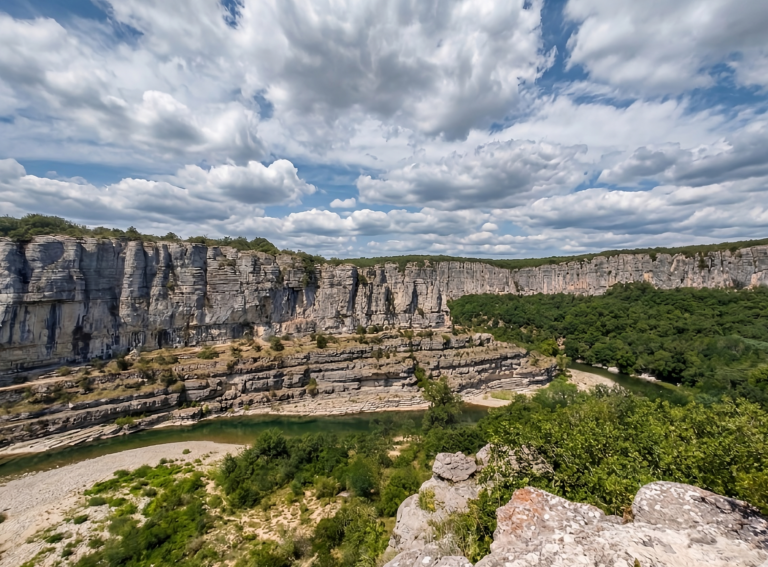 Cirque de Gens Climbing
