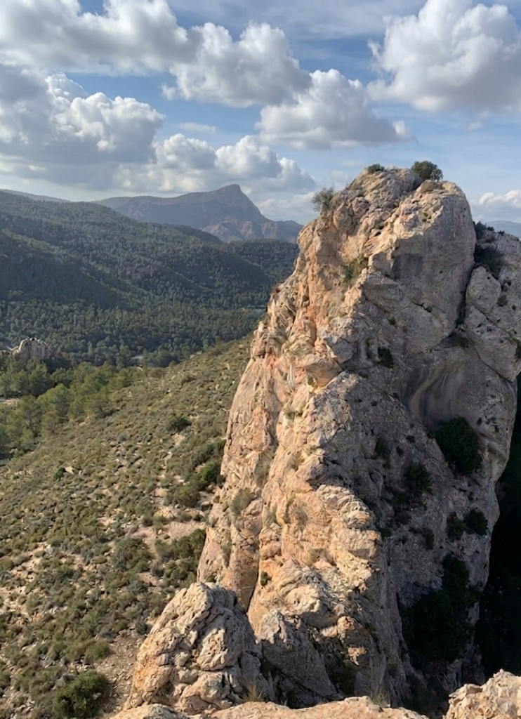 Foradà Climbing Guide — Alicante’s best Summer Spot