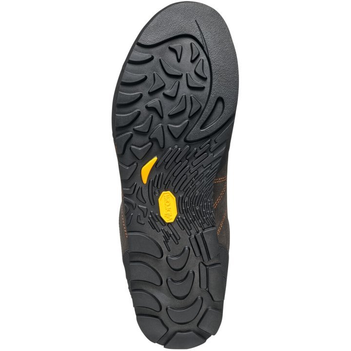 Crux GTX on trail